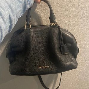 Micheal Kors purse